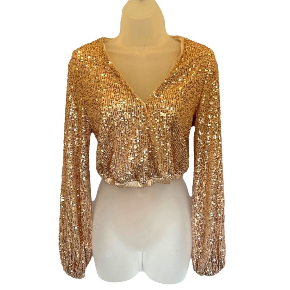 American Threads Long Sleeve Rose Gold Sequin Crop beautiful cut out back NWT